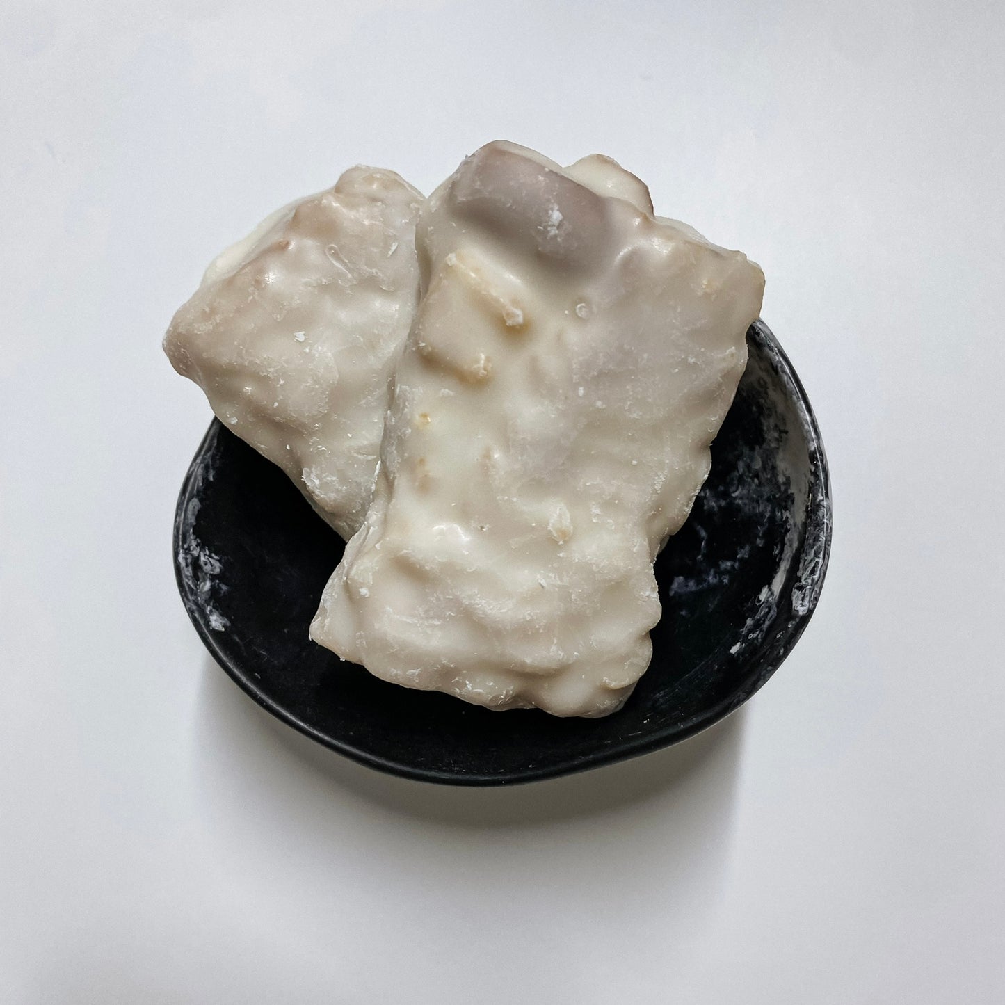 Yoghurt Bites with Almond and Apricot